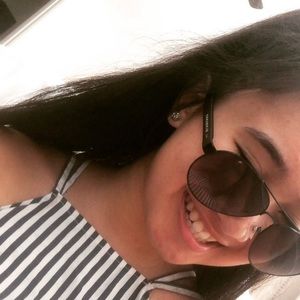 Meet your Posher, Kayla